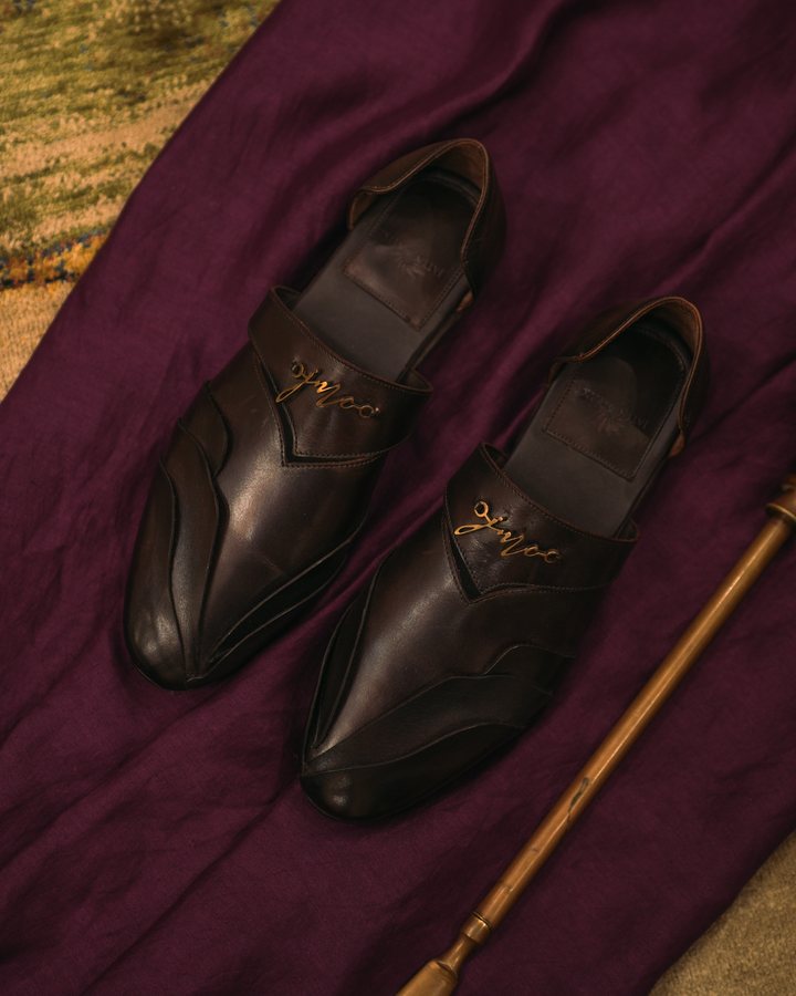 LOTUS WITH STRAP Brown leather handcrafted loafers with strap