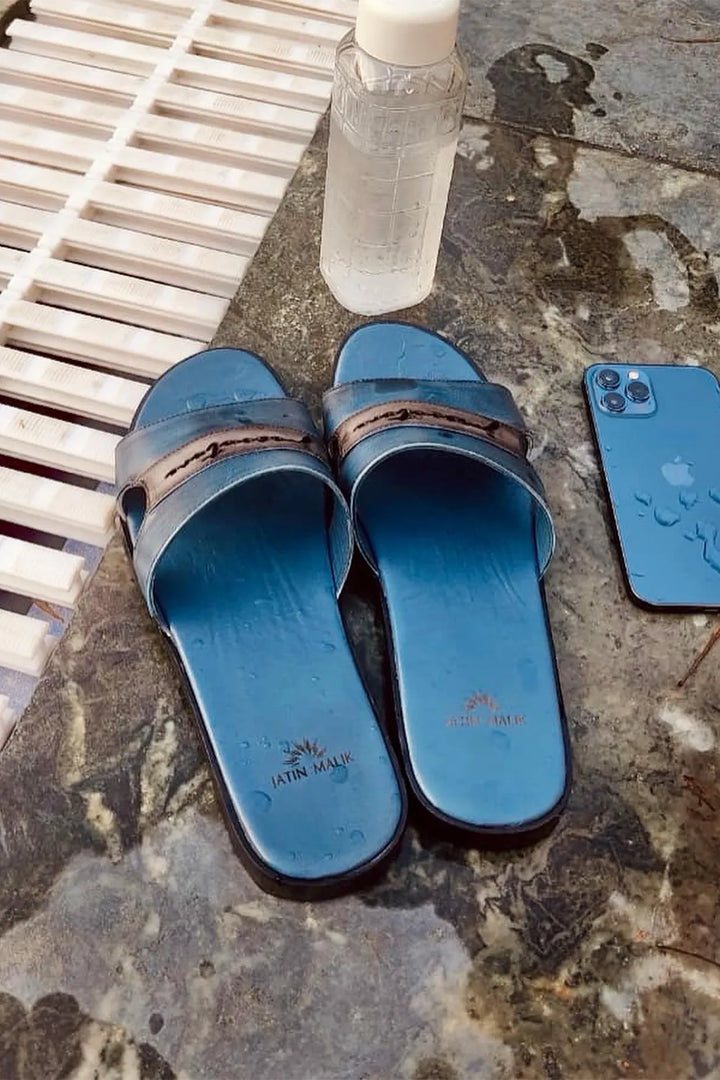 Slides in Teal